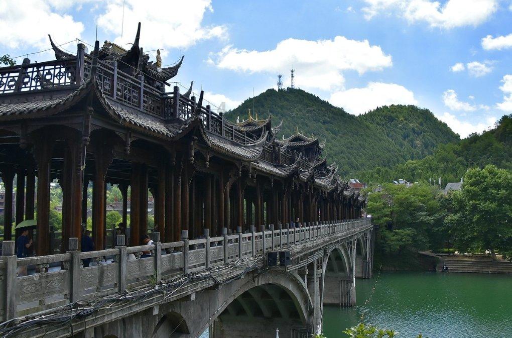 谋篇布局启新程 良法善治促发展